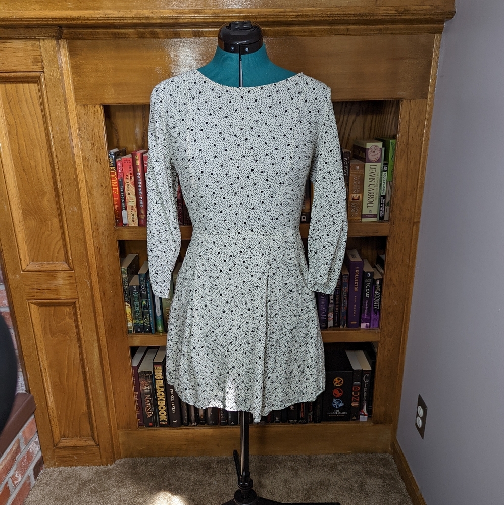 Forever 21 Size L mini dress *with pockets!*